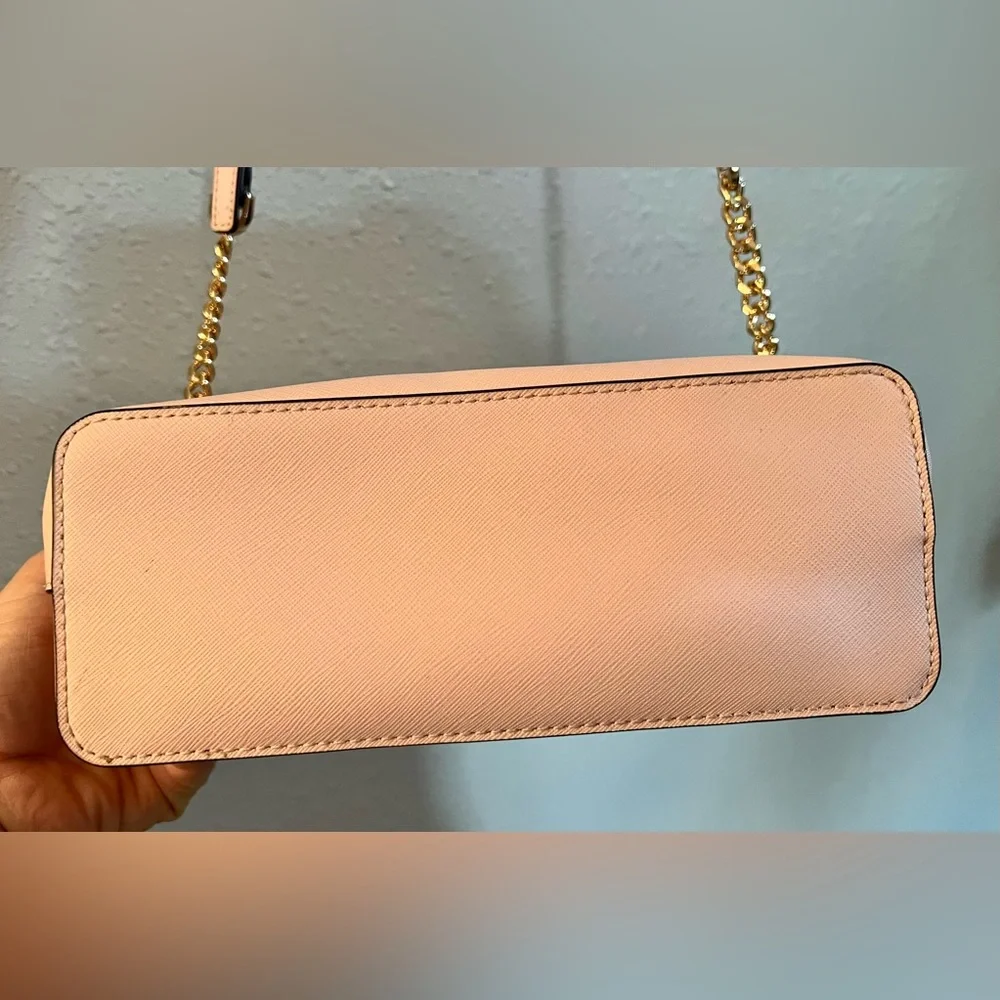 Michael Kors Dome Crossbody Bag in Powder Pink with Gold Logo and Hardware -EUC